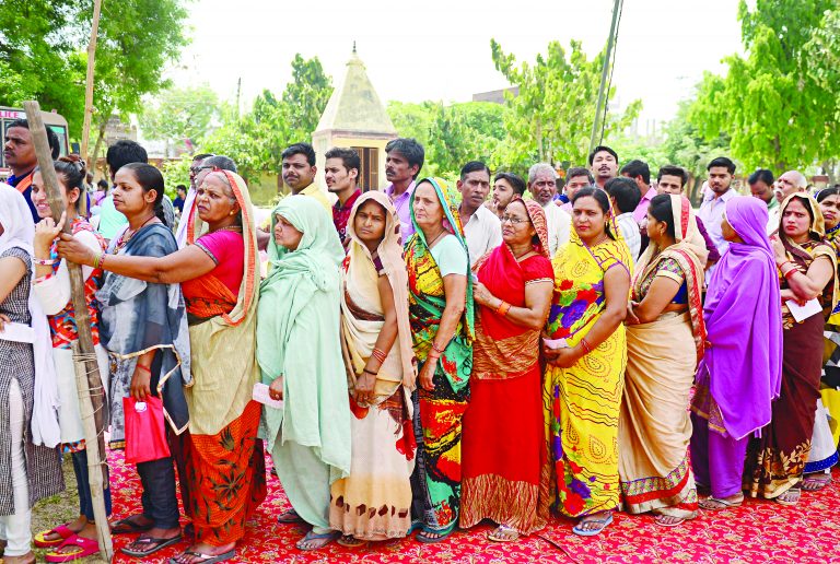 पाचव्या टप्प्यातील मतदानादरम्यान किरकोळ हिंसाचार