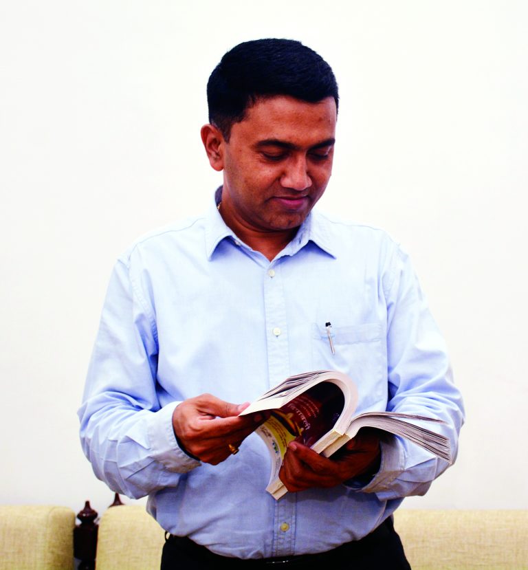 नवप्रभेच्या दीपावली अंकात दर्जेदार मजकुराची मेजवानी