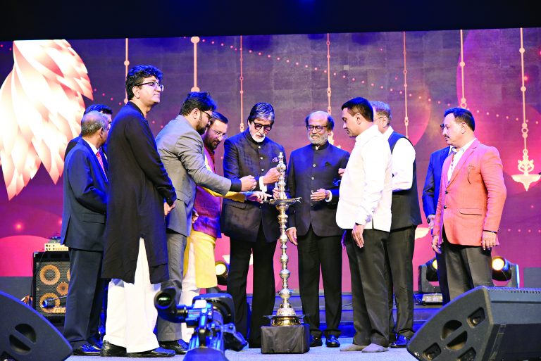 चित्रपट निर्मात्यांसाठी ‘एक खिडकी’ योजना